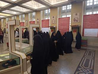 جمعی از دانشجویان دانشکده علوم قرآنی تهران از کتابخانه و موزه ملی ملک بازدید کردند.